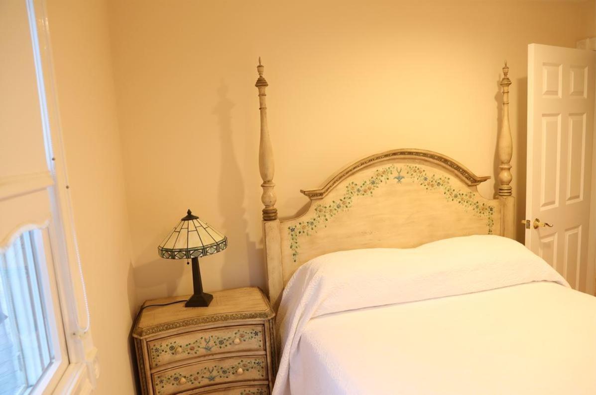 By The Sea Guests Bed & Breakfast And Suites Dennisport Zimmer foto