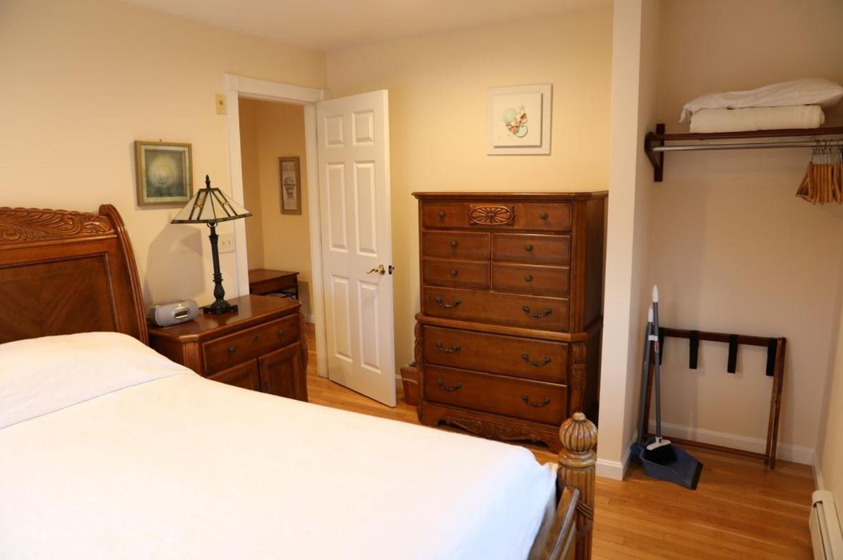 By The Sea Guests Bed & Breakfast And Suites Dennisport Zimmer foto